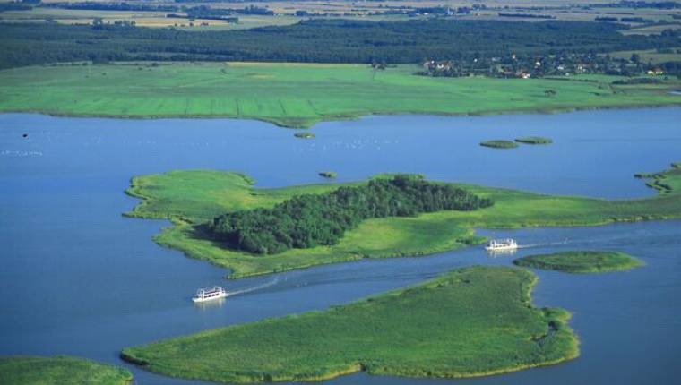Warnemünder Frühlingslandgang image
													