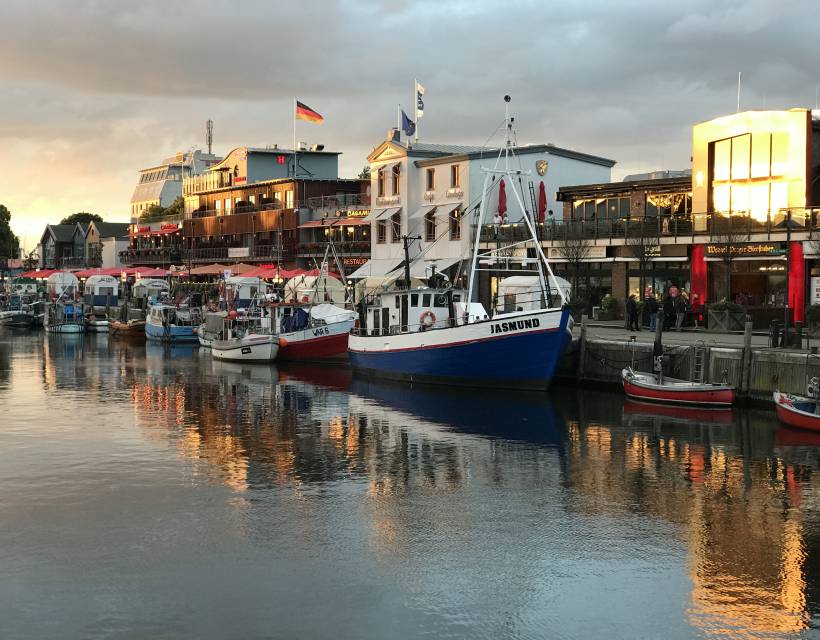 Sehenswertes in Warnemünde: Für Strandliebhaber und Schiffegucker  - Hotel Am Alten Strom 